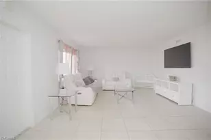 4635 Bayshore Dr, Naples, FL 34112 - Photo 23