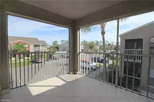 194 Santa Clara Dr, Naples, FL 34104 - Photo 3
