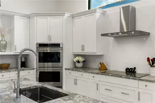 7509 Lantana Cir, Naples, FL 34119 - Photo 9