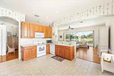 28210 Robolini Ct, Bonita Springs, FL 34135 - Photo 17