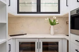 3636 Crayton Rd, Naples, FL 34103 - Photo 15