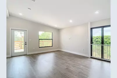 2505 Storter Ave, Naples, FL 34112 - Photo 9