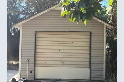 76 Crescent Lake Dr, North Fort Myers, FL 33917 - Photo 19