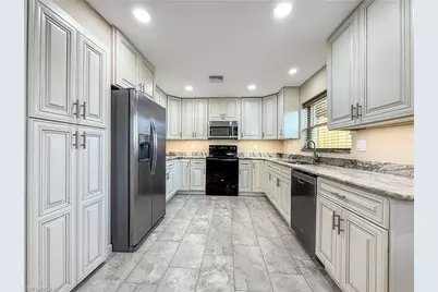 2115 Saint Croix Ave, Fort Myers, FL 33905 - Photo 13