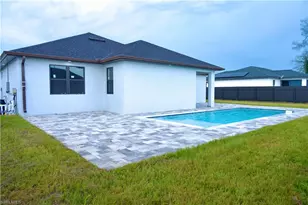 2220 NE 9th Pl, Cape Coral, FL 33909 - Photo 5