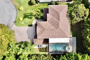 2855 Coach House Way, Naples, FL 34105 - Photo 3