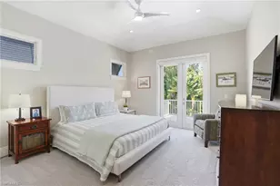 725 Harbour Dr, Naples, FL 34103 - Photo 27