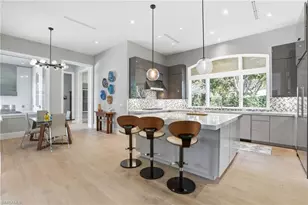 725 Harbour Dr, Naples, FL 34103 - Photo 9