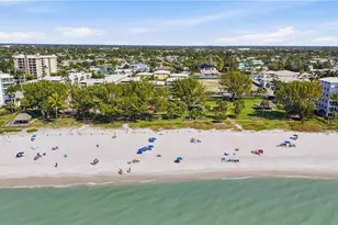 725 Harbour Dr, Naples, FL 34103 - Photo 49