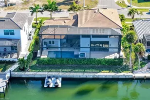 782 Saturn Ct, Marco Island, FL 34145 - Photo 15