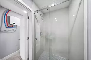 4375 Golden Gate Pkwy, Naples, FL 34116 - Photo 27