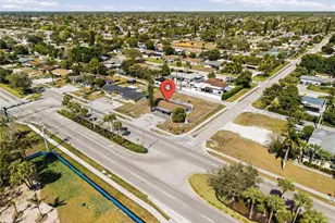 4375 Golden Gate Pkwy, Naples, FL 34116 - Photo 3