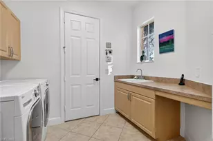 12095 Wicklow Ln, Naples, FL 34120 - Photo 27