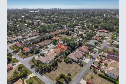 11258 San Sebastian Ln, Bonita Springs, FL 34135 - Photo 31