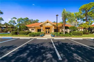 305 Robin Hood Cir, Naples, FL 34104 - Photo 25