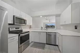 800 New Waterford Dr, Naples, FL 34104 - Photo 11