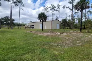 3909 14th Ave SE, Naples, FL 34117 - Photo 5