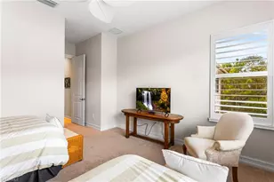 7825 Hawthorne Dr, Naples, FL 34113 - Photo 25