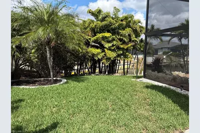 1927 SW 31st Ter, Cape Coral, FL 33914 - Photo 31