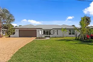 548 Boulder Dr, Sanibel, FL 33957 - Photo 1