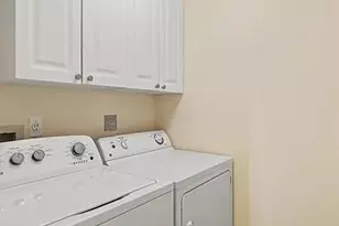 1096 Woodshire Ln, Naples, FL 34105 - Photo 9