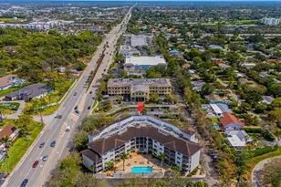 1100 Pine Ridge Rd, Naples, FL 34108 - Photo 7