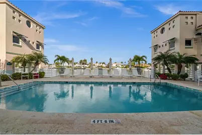 4500 Gulf Shore Blvd N #141, Naples, FL 34103 - Photo 9