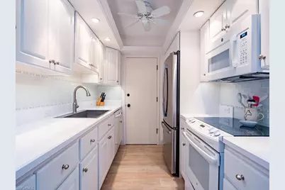 2900 Gulf Shore Blvd N #410, Naples, FL 34103 - Photo 5