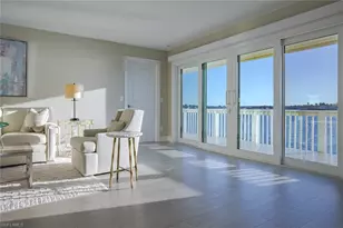 1302 Chesapeake Ave, Naples, FL 34102 - Photo 9