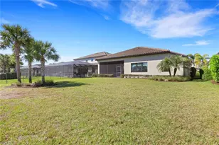 17203 Ashcomb Wy, Estero, FL 33928 - Photo 35