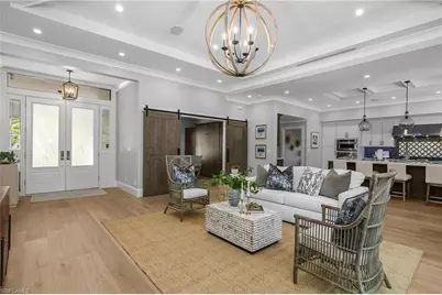 720 Shadow Lake Ln, Naples, FL 34108 - Photo 9