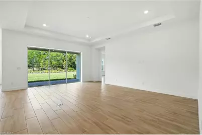 18301 Terracina Dr, Fort Myers, FL 33913 - Photo 9