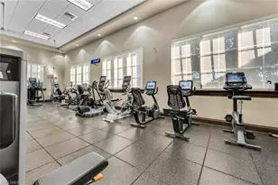 2305 Cassia Ct, Naples, FL 34109 - Photo 29