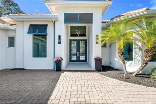 2305 Cassia Ct, Naples, FL 34109 - Photo 3