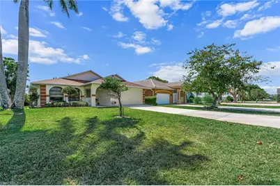 612 110th Ave N, Naples, FL 34108 - Photo 3