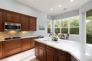 28510 Calabria Ct, Naples, FL 34110 - Photo 3