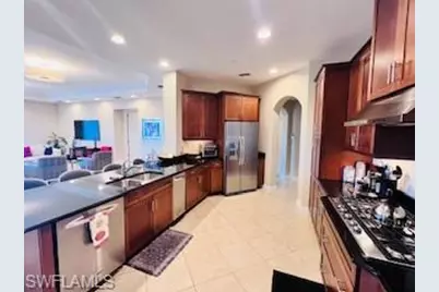 2547 Marquesa Royale Ln #3-201, Naples, FL 34109 - Photo 7