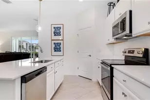 2425 Orchard St, Naples, FL 34120 - Photo 5