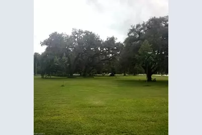 371 N Riverview St, Labelle, FL 33935 - Photo 3