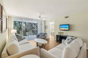 270 Naples Cove Dr, Naples, FL 34110 - Photo 5