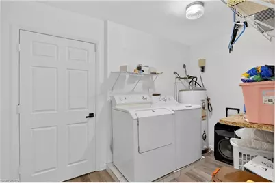 1305 SE 29th Ter, Cape Coral, FL 33904 - Photo 31