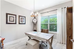 2238 Marquesa Cir, Naples, FL 34112 - Photo 23