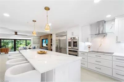 990 8th St S #1B, Naples, FL 34102 - Photo 3