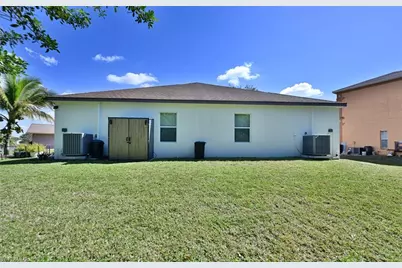 8510 Tamara Ct, Bonita Springs, FL 34135 - Photo 27