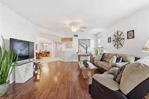 9856 Luna Cir, Naples, FL 34109 - Photo 5