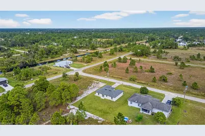 1108 Eauclaire St E, Lehigh Acres, FL 33974 - Photo 37