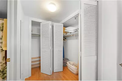 5 High Point Cir W #313, Naples, FL 34103 - Photo 9