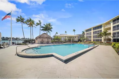 2850 Gulf Shore Blvd N #108, Naples, FL 34103 - Photo 27