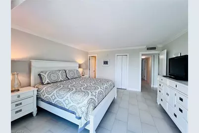 5 Bluebill Ave #303, Naples, FL 34108 - Photo 15