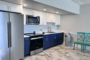 5 Bluebill Ave, Naples, FL 34108 - Photo 7